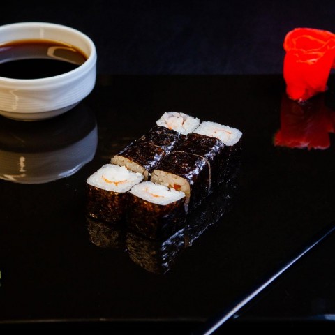 Маки с креветкой