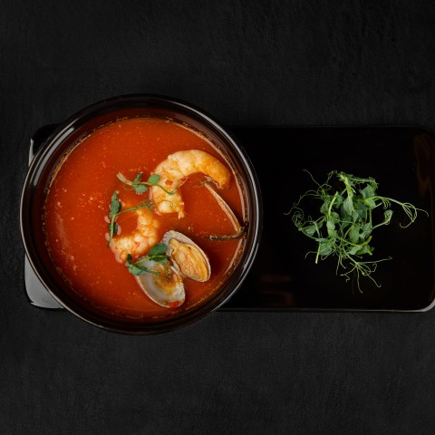 Томатный биск с морепродуктами